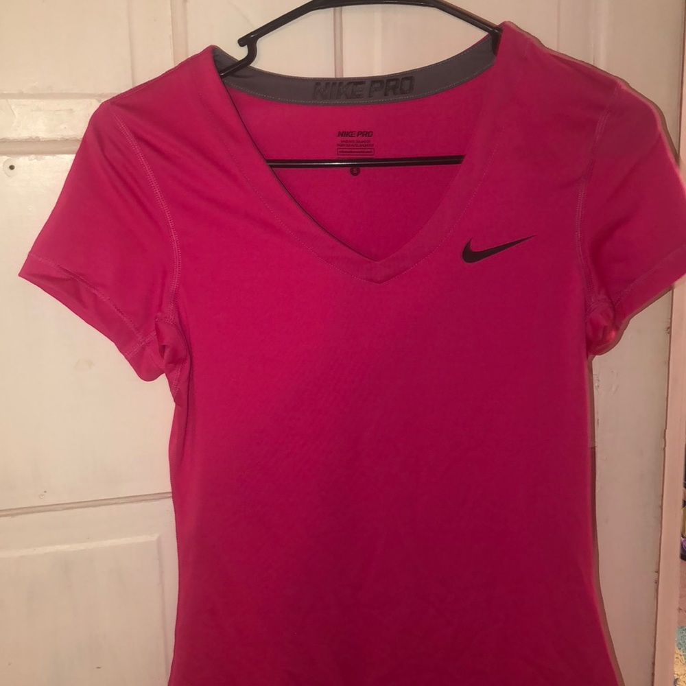 Nike pro